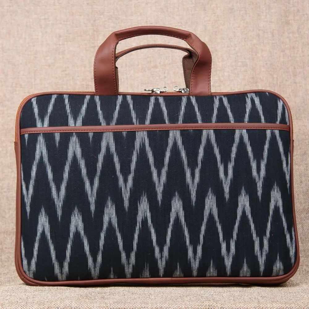 Ikat Wave Laptop Sleeve