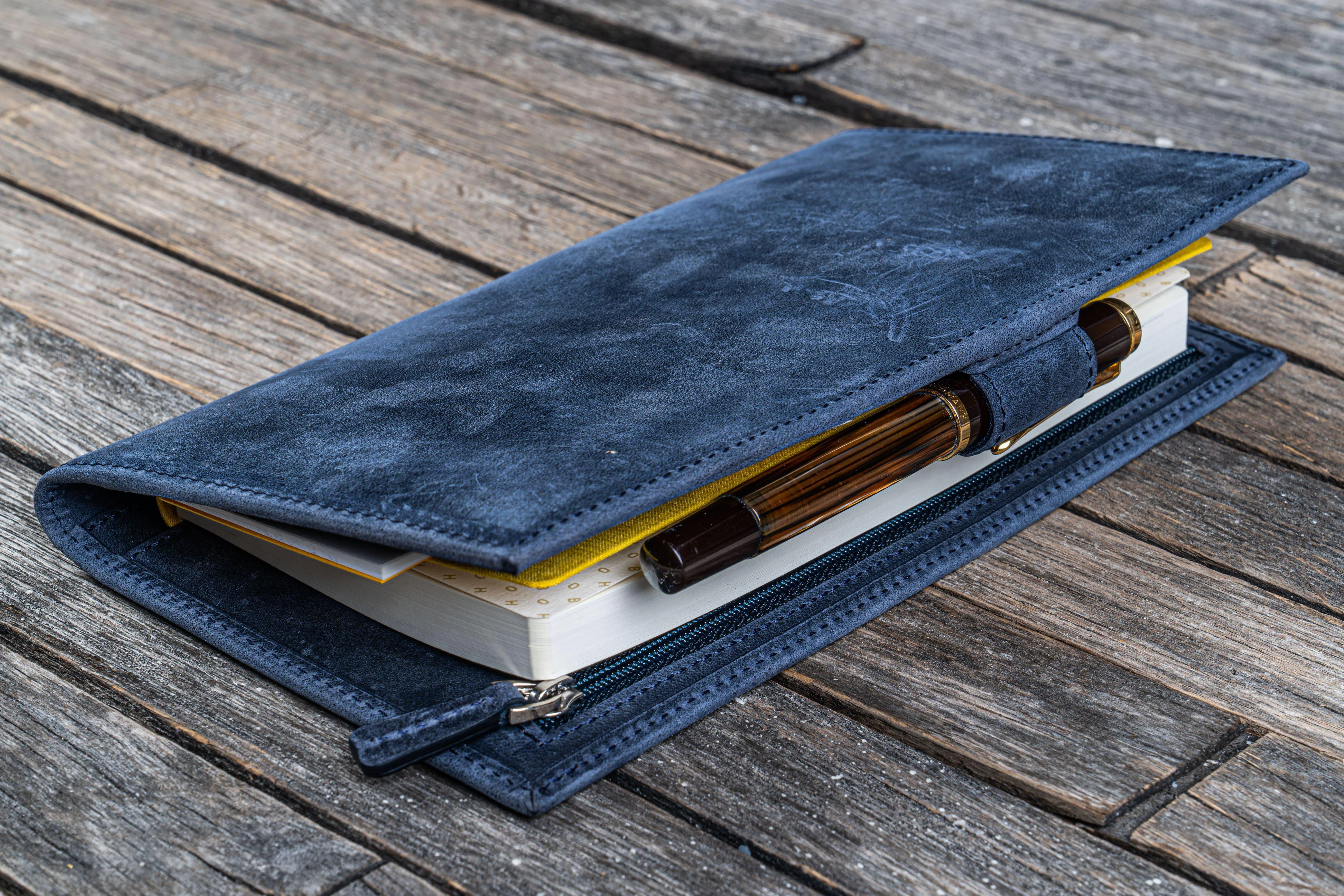 Leather Wallet Insert for Traveler's Notebook - Regular Size - Crazy Horse Navy Blue