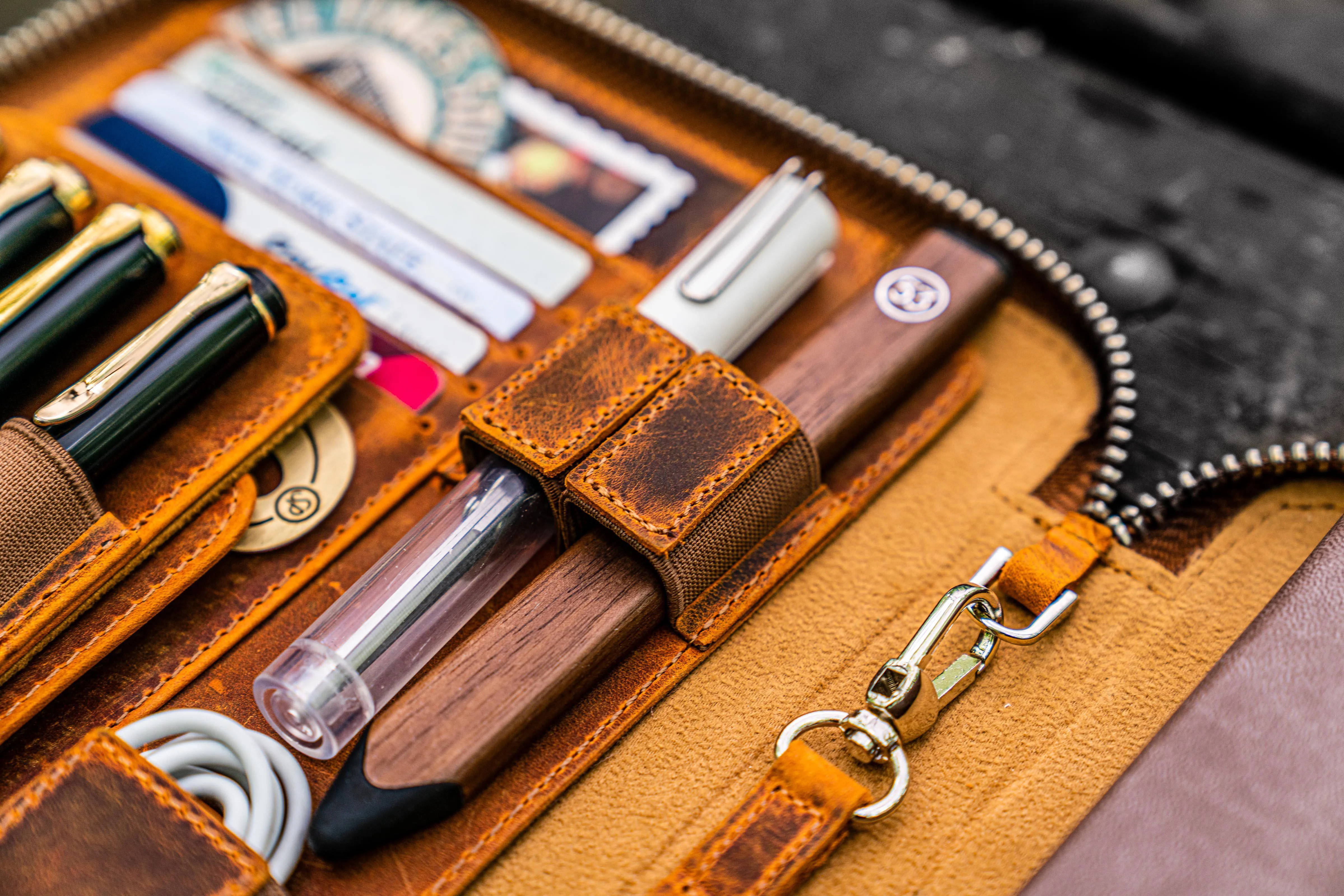 Leather Zippered Rhodia A5 Notebook & iPad Mini Folio - Crazy Horse Brown