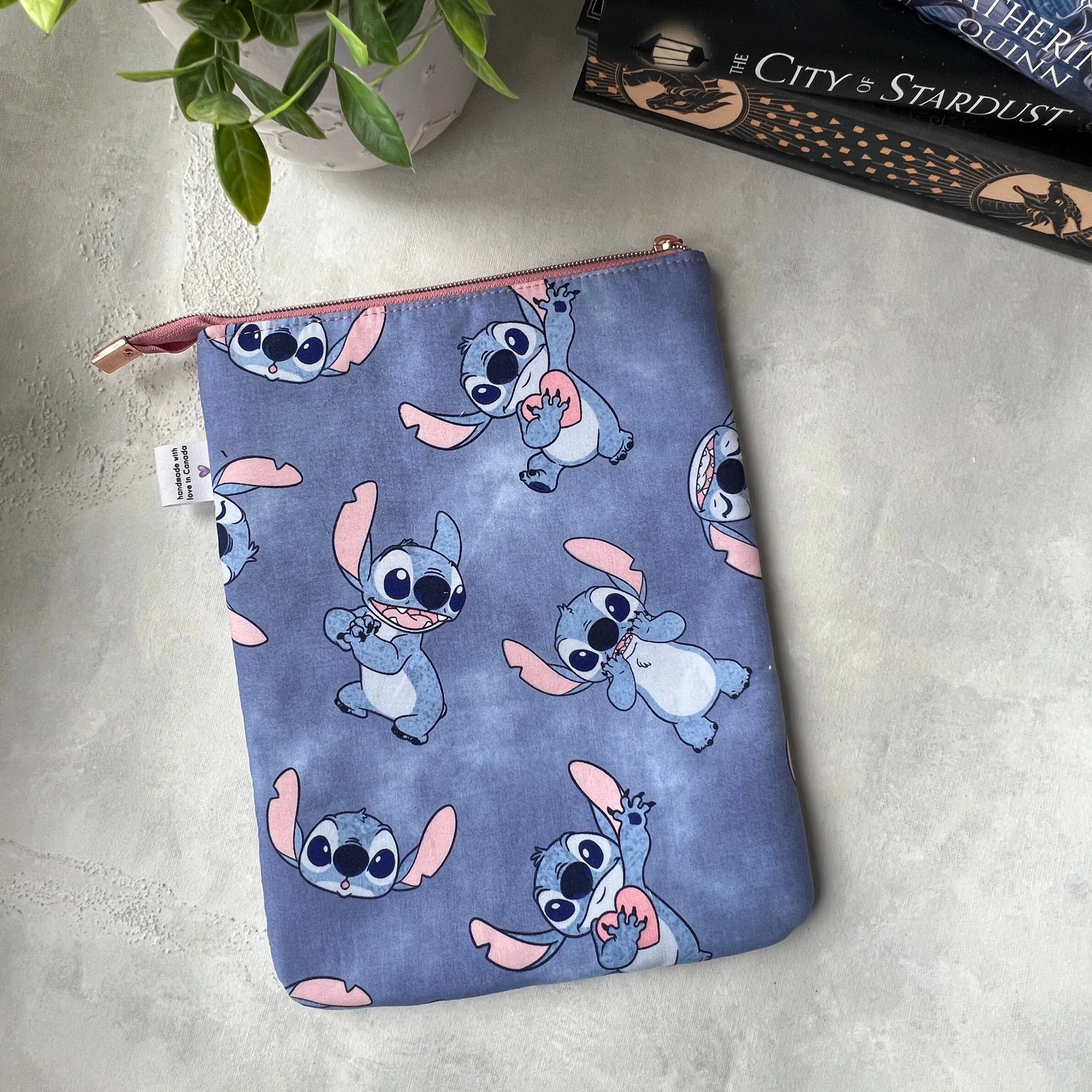 Lilo & Stitch -  Zippered Book Sleeve