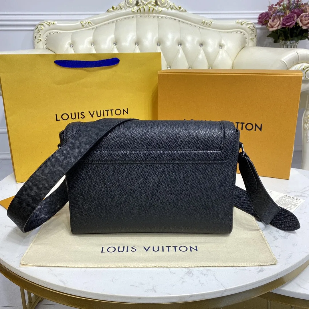 LV New Flap Messenger Bag Taiga Black For Men, Bags, Shoulder And Crossbody Bags 11.1in/28.3cm LV M30807