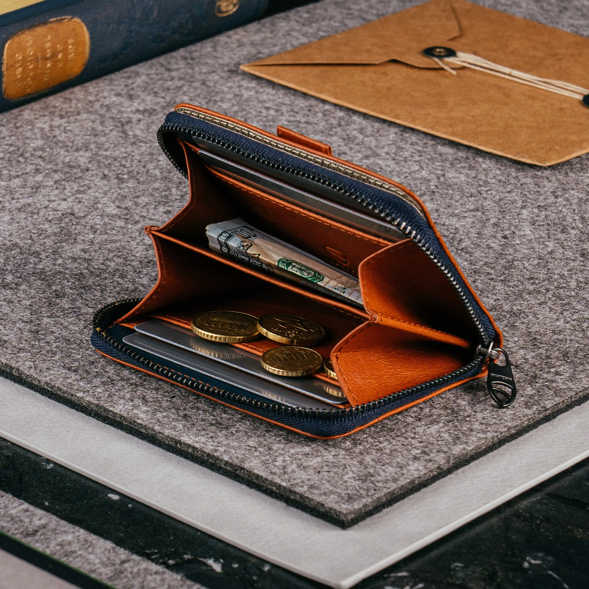 MAYFAIR Zipper Wallet