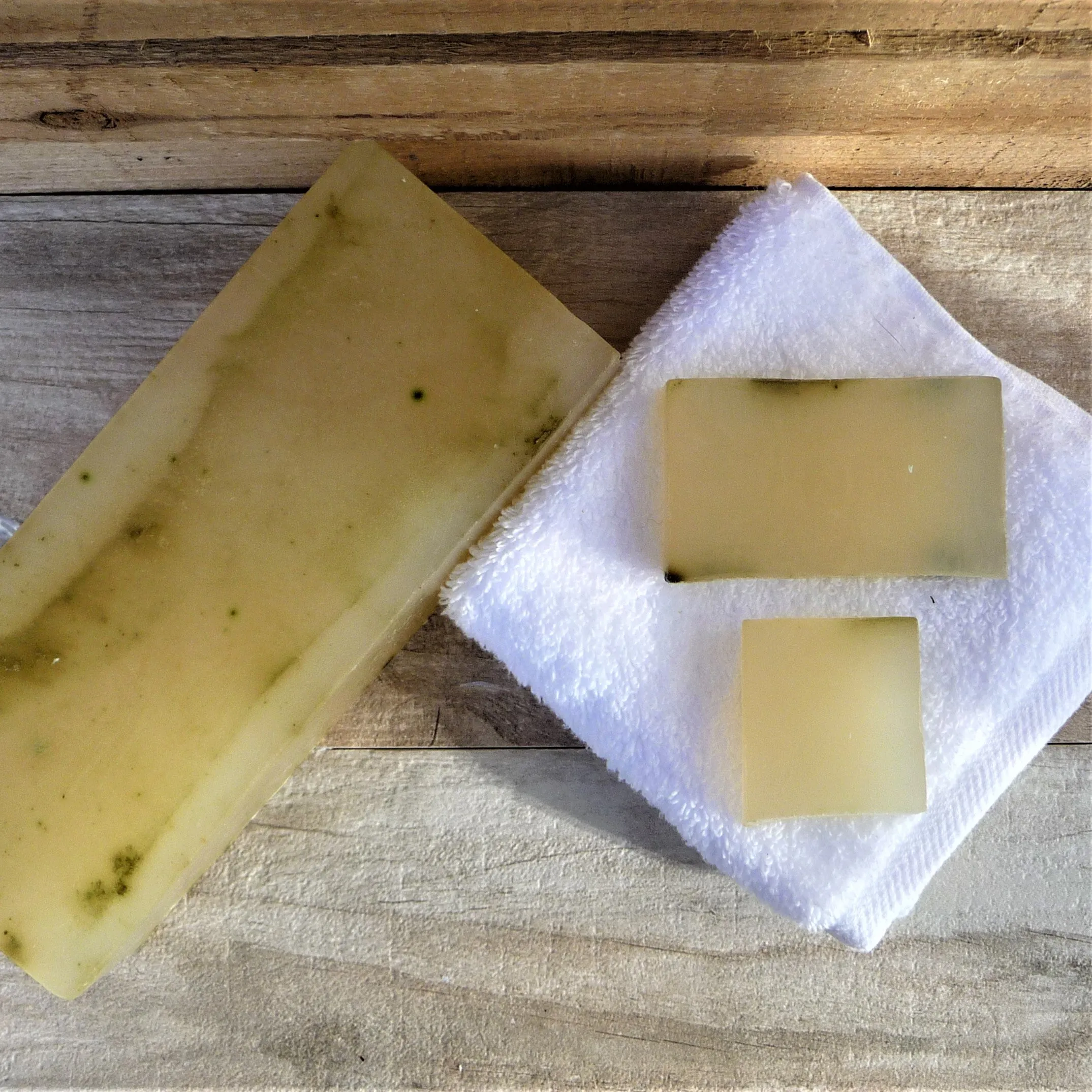 Nettle, Chamomile & Aloe Vera Shampoo Bar