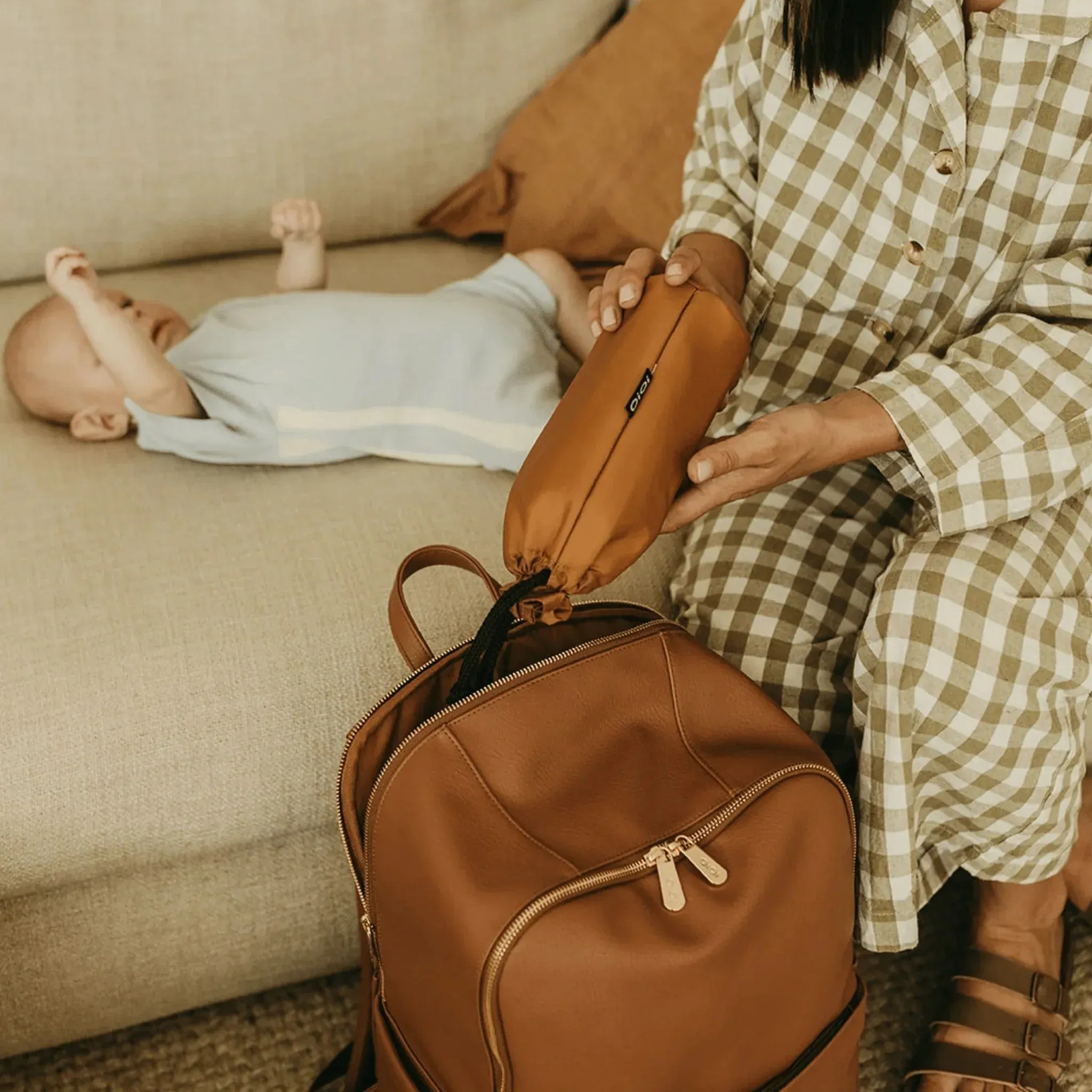 OiOi Multitasker Nappy Backpack - Chestnut Brown Vegan Leather