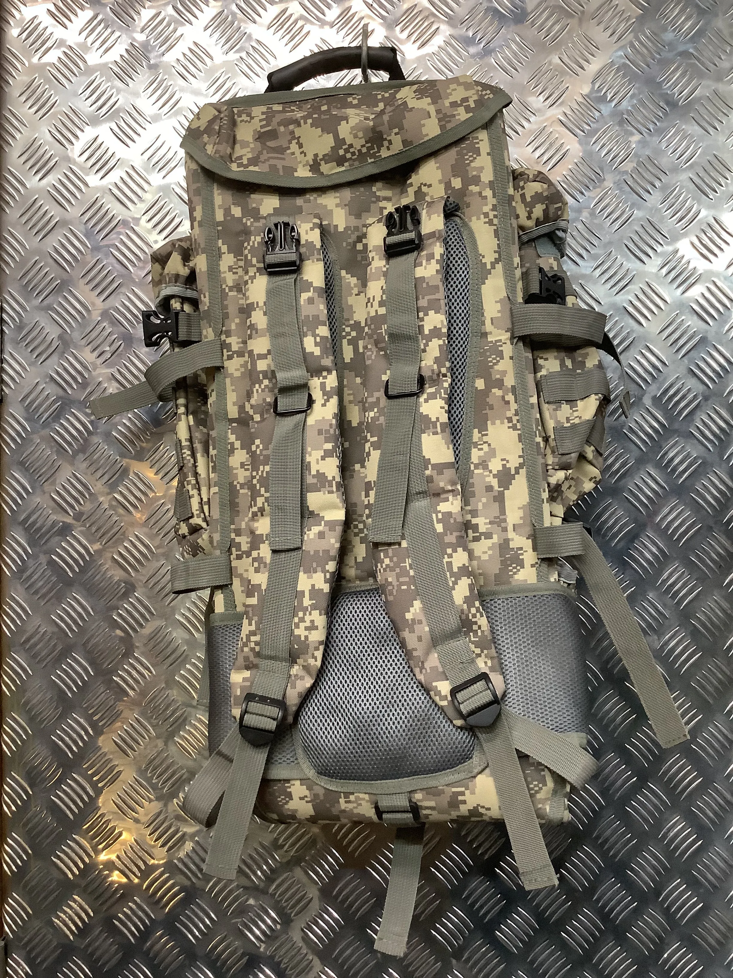 Tactical Dual Rifle slot pack 50L