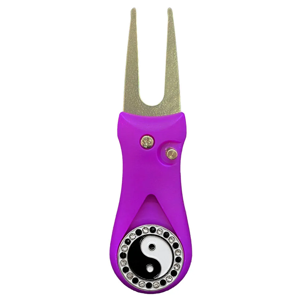 Yin Yang Golf Ball Marker With Colored Divot Repair Tool